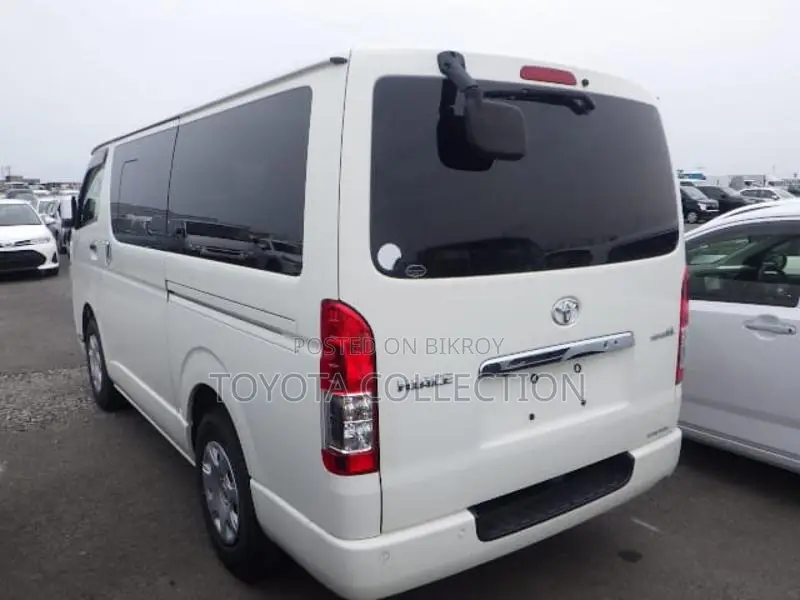 Toyota Hiace SUPER GL PUSH START 2021