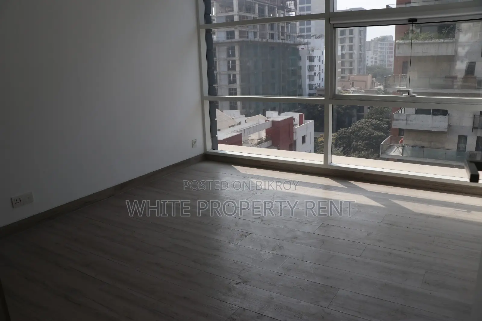 Luxurious Apartment Rent at Gulshan 2, Road 111