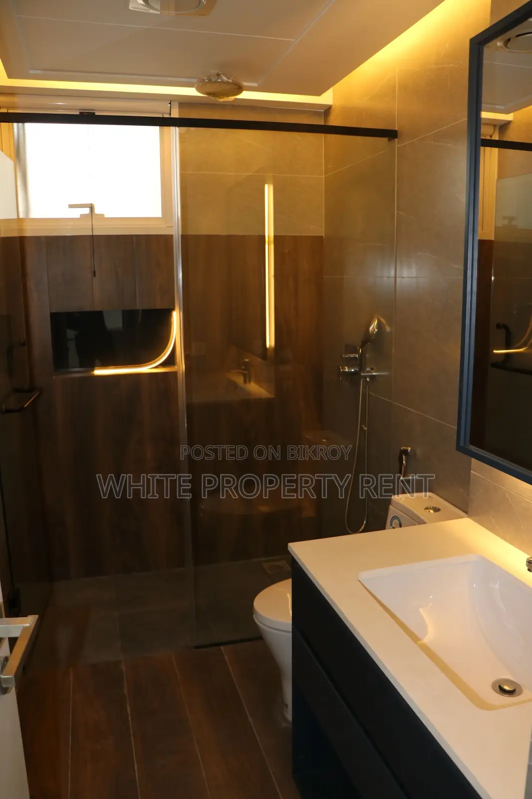 Luxurious Apartment Rent at Gulshan 2, Road 111
