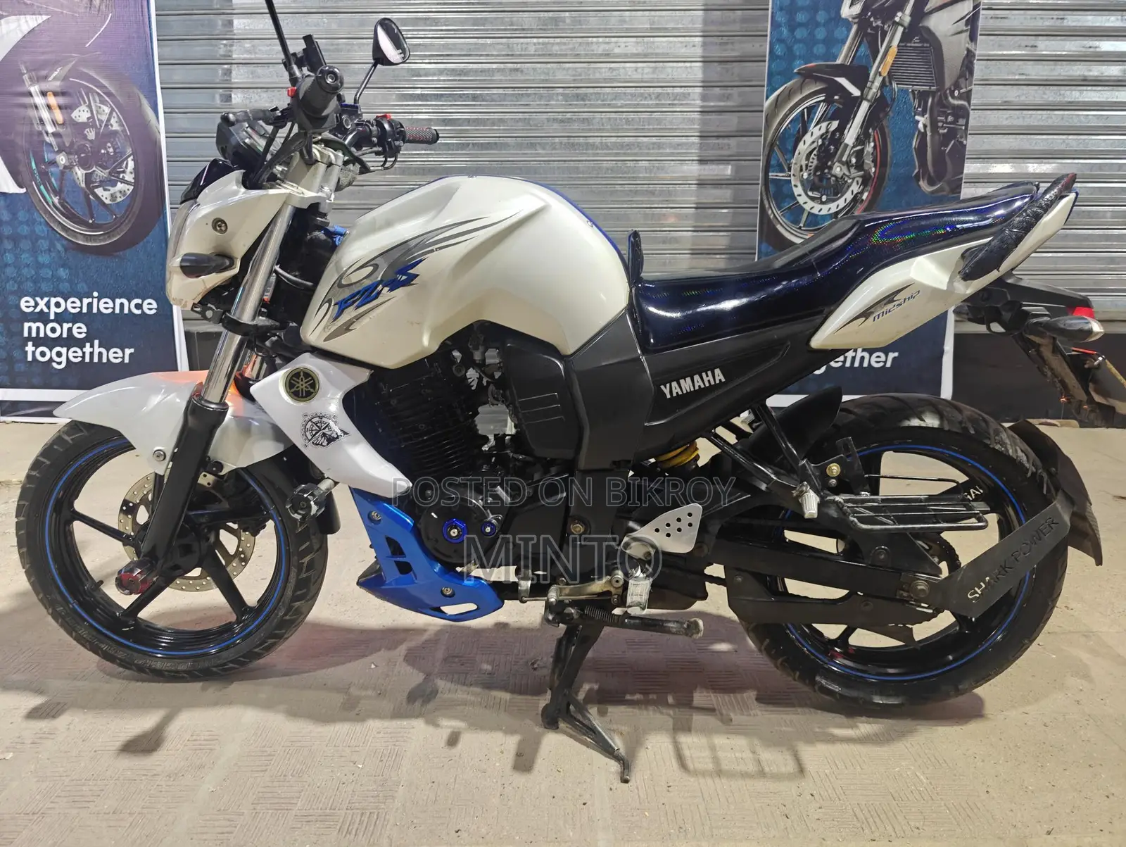 Yamaha FZ 1 2013