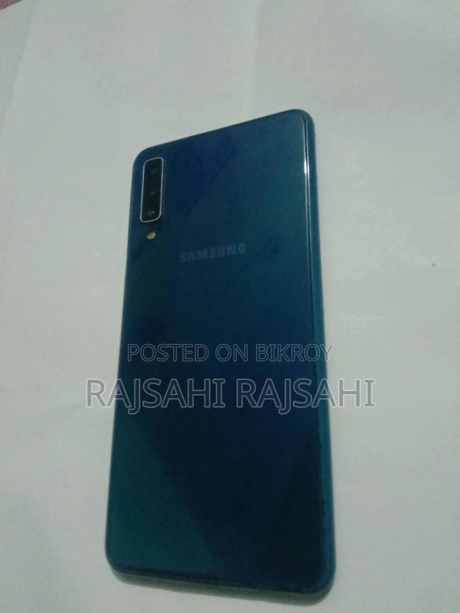 Samsung Galaxy A7 4/64 (Used)