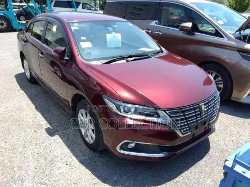 Toyota Premio F-ex 2020