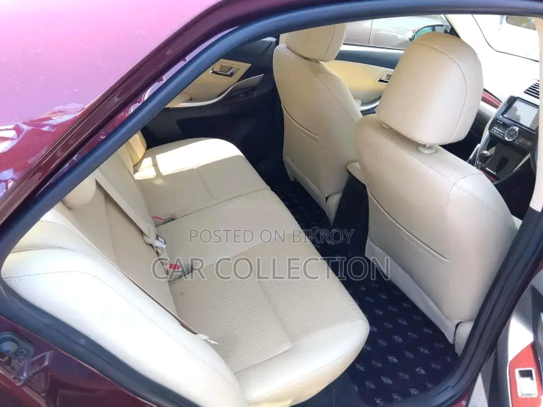 Toyota Premio F-ex 2020