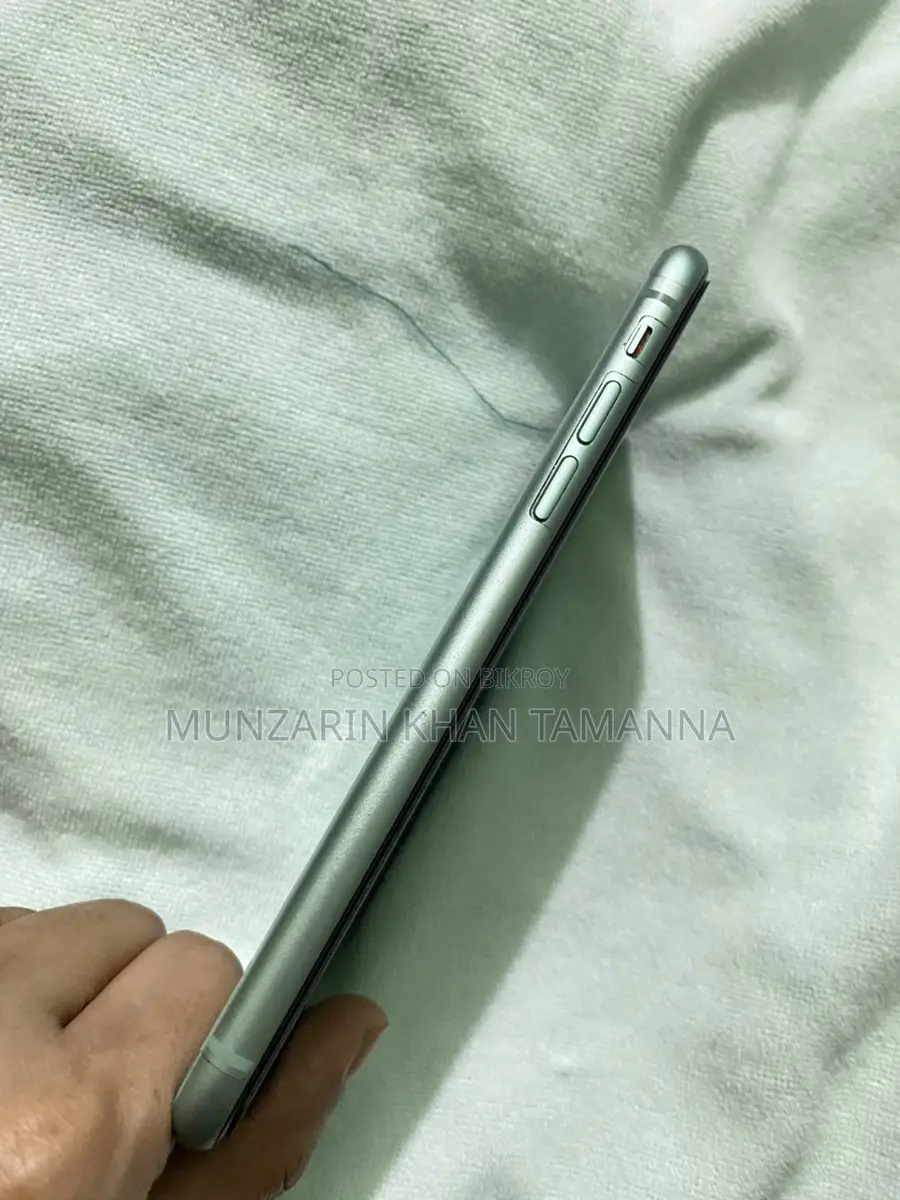 Apple iPhone 11 (Used)