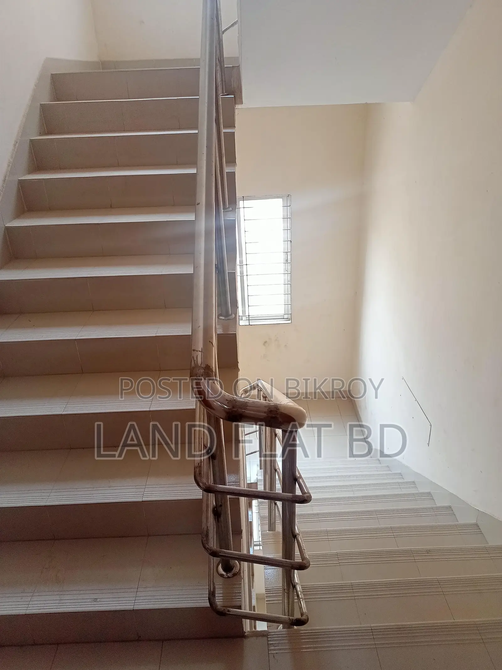 1ST FLOOR # SOUTH FACING @ FLAT FOR SALE 880 SFT