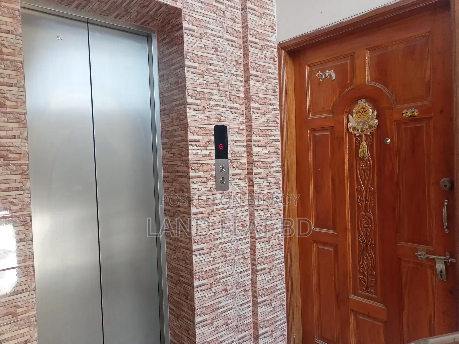 1ST FLOOR # SOUTH FACING @ FLAT FOR SALE 880 SFT