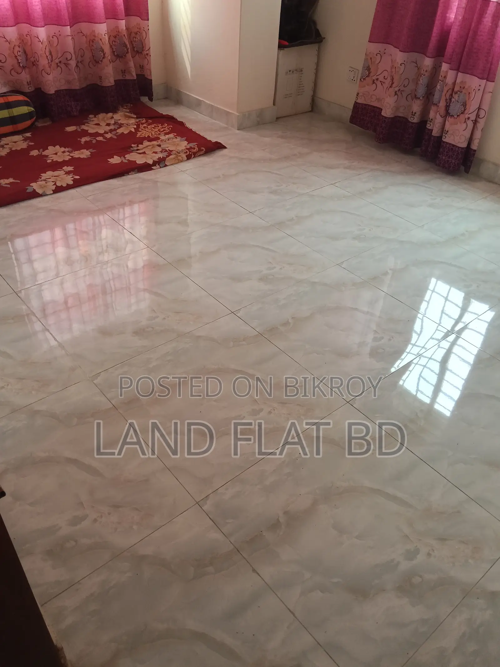 1ST FLOOR # SOUTH FACING @ FLAT FOR SALE 880 SFT