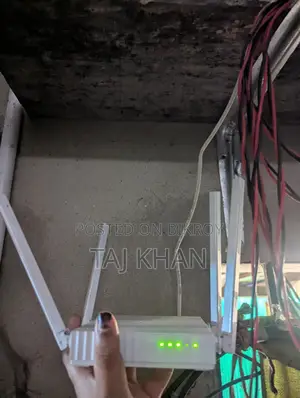 ব্যবহৃত টিপি-লিঙ্ক ডুয়াল ব্যান্ড রাউটার এবং ডিবিসি ওএনইউ