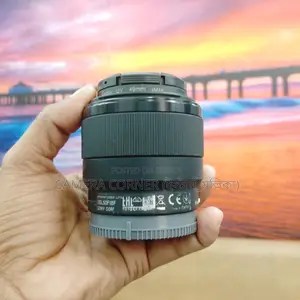 Sony FE 50mm /F1.8 lens