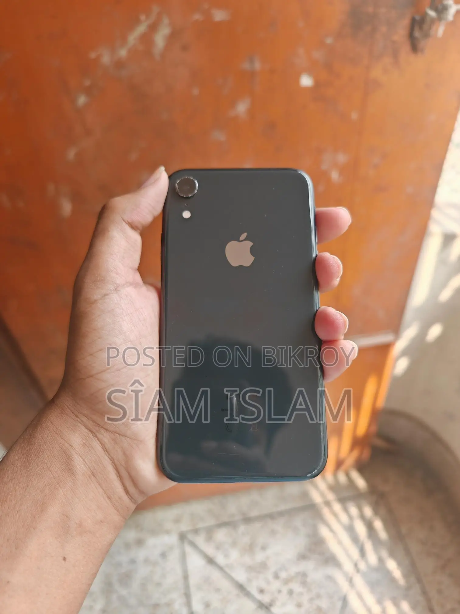 অ্যাপল আইফোন এক্সআর ৬৪ জিবি ব্ল্যাক