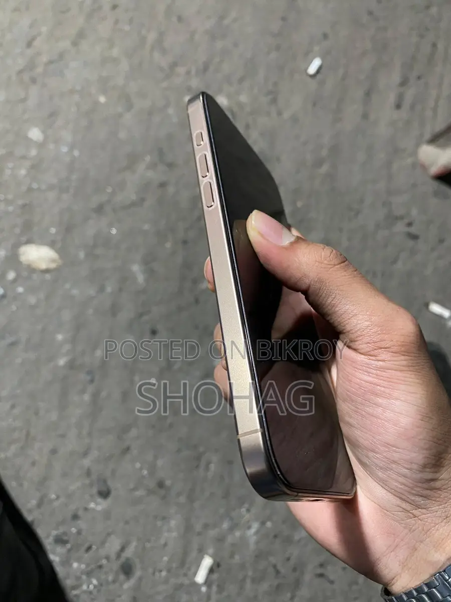 Apple iPhone 16 Pro Max (Used)