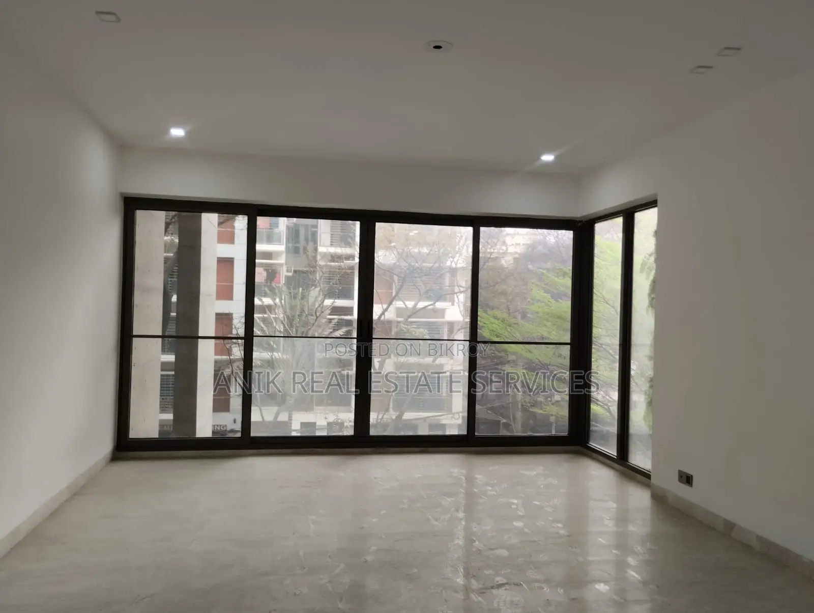 Swmming Pool Gym Semi Farnised Flat Rent At Gulshan