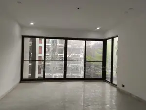 গুলশানে সুইমিং পুল ও জিমসহ সেমি ফার্নিশড ফ্ল্যাট ভাড়া