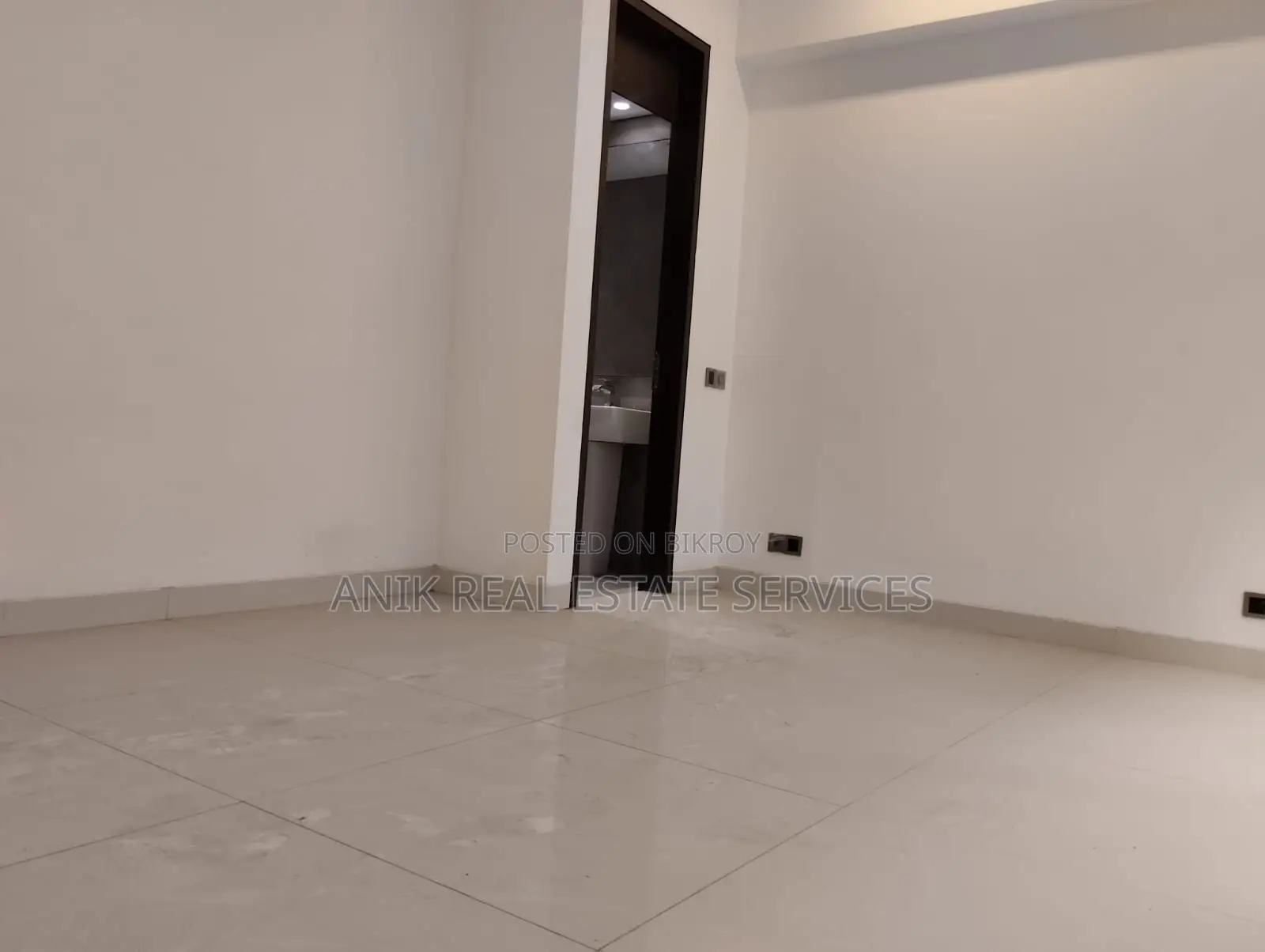 Swmming Pool Gym Semi Farnised Flat Rent At Gulshan