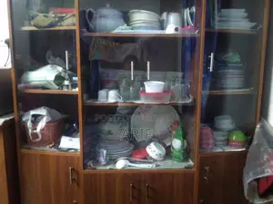 Pertex Cabinet Showkes