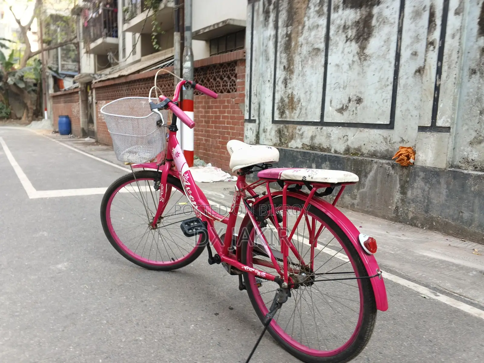 Ladies Cycle Fresh