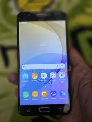 Samsung Galaxy J7 . (Used)