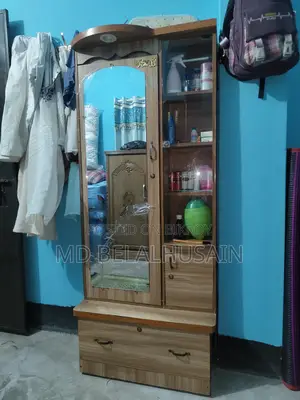 Cut color dressing table