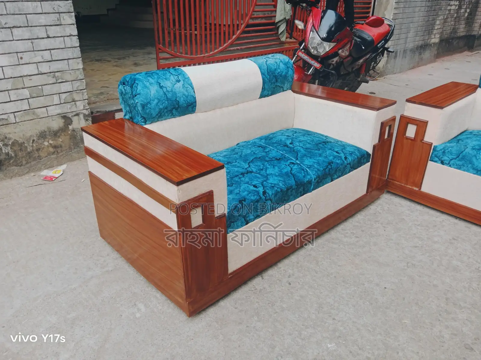 New Catalog Sofa Set (2/2/1)