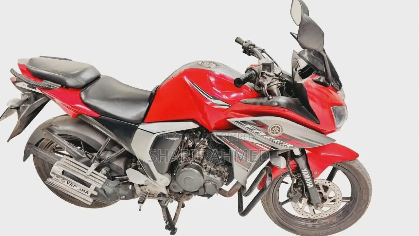 Yamaha Fazer . 2022