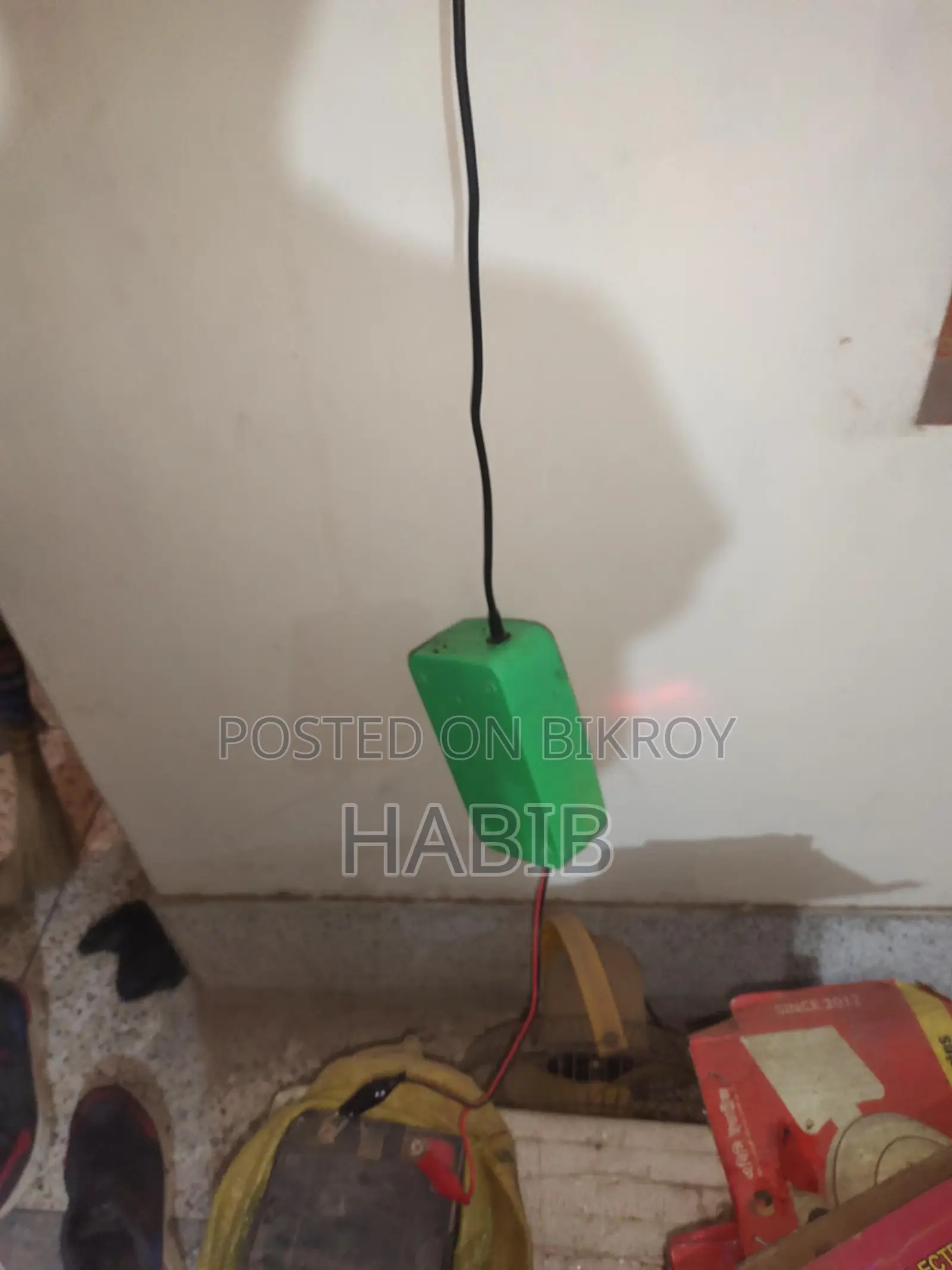 ১২ ভোল্ট ব্যাটারির চার্জার