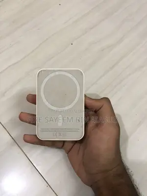 Wireless Power Bank