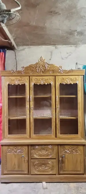 Showcase Made of 100% Original Chittagong Teak Wood for Sale