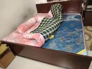 6x7 feet Mahogany Wood Semi Box Bed
