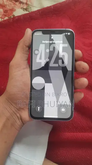 Apple iPhone 12 (Used)