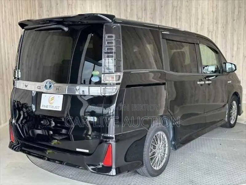 Toyota Voxy ZS KIRAMEKI HYBRID 2021