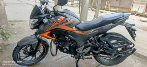 Honda Hornet DD CBS 160cc 2024