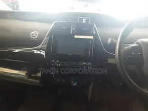 Toyota Prius S Pkg Push 2020