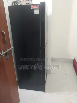 180-Liter Refrigerator in Like-New Condition