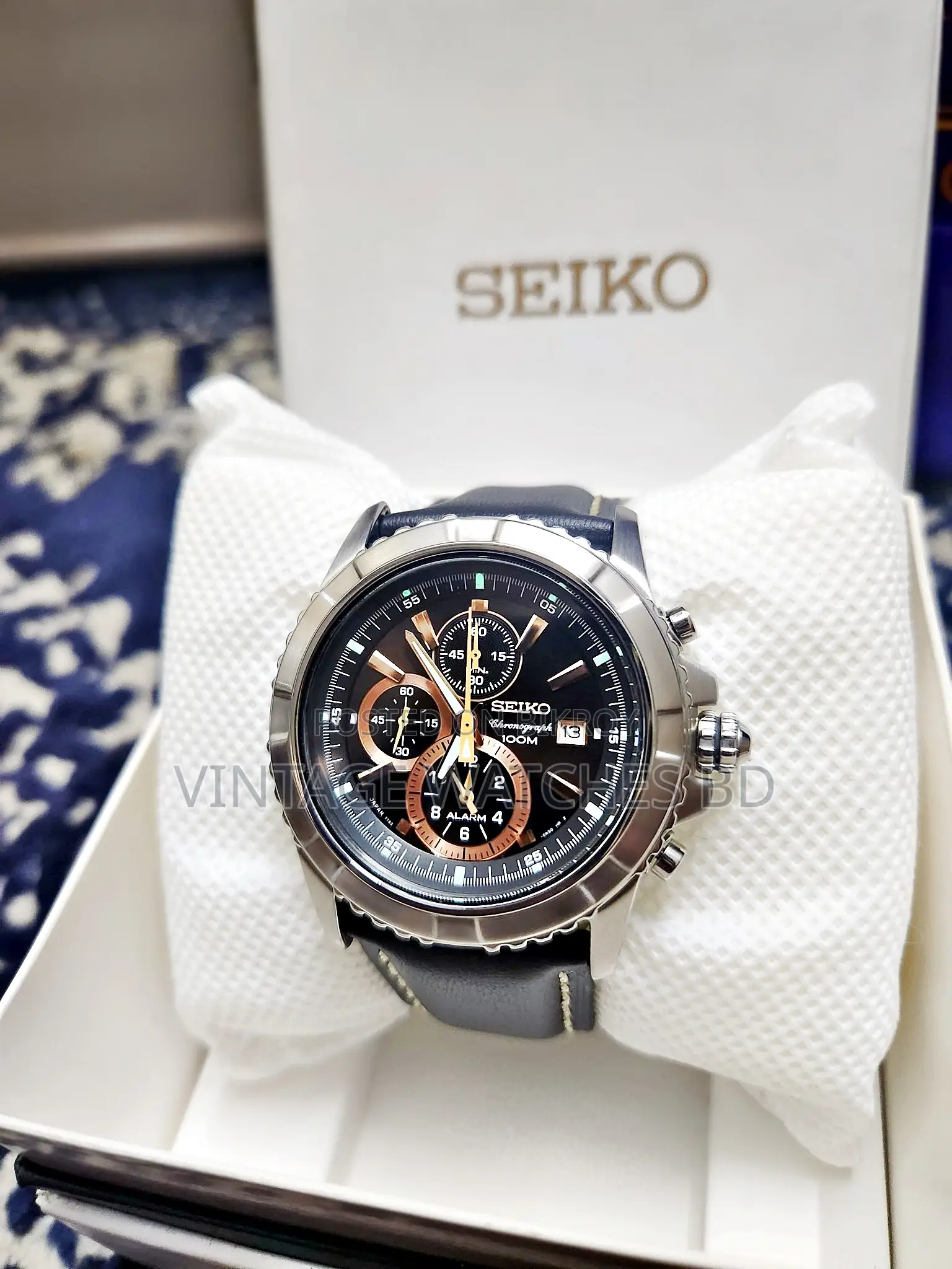 44mm SEIKO Quartz Chronograph JAPAN Black Dial