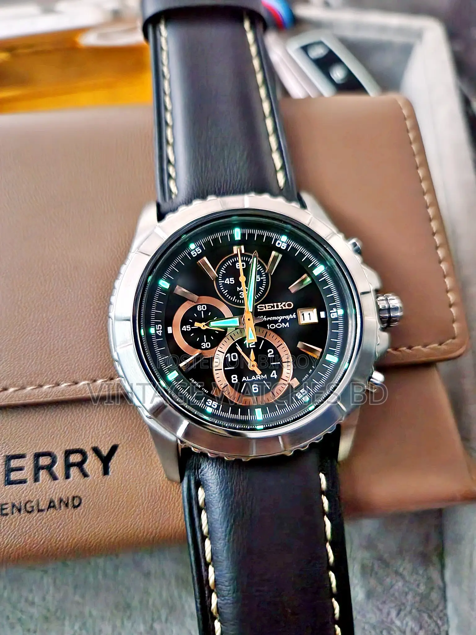 44mm SEIKO Quartz Chronograph JAPAN Black Dial