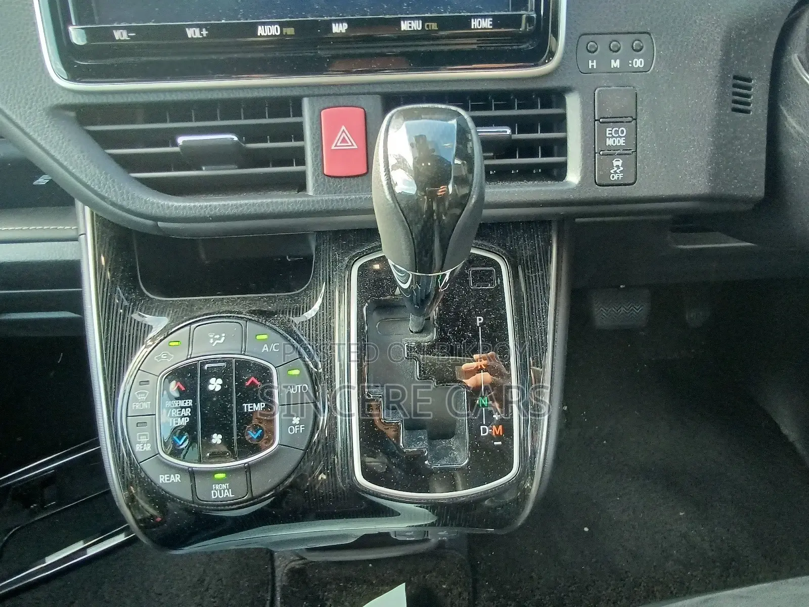 Toyota Esquire GI PREMIUM NON HYB 2020