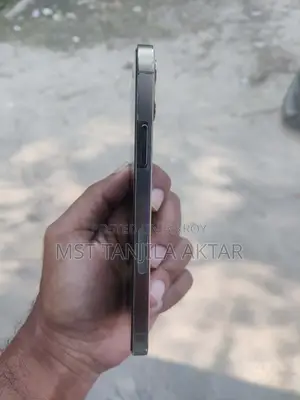 Apple iPhone 12 Pro (Used)