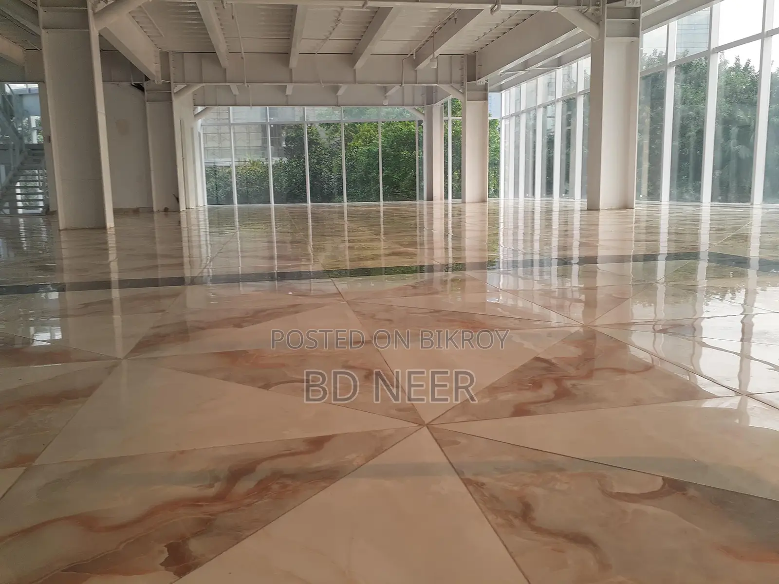 100% Commercial 4550 Sqft Available For Rent in Gulshan-2