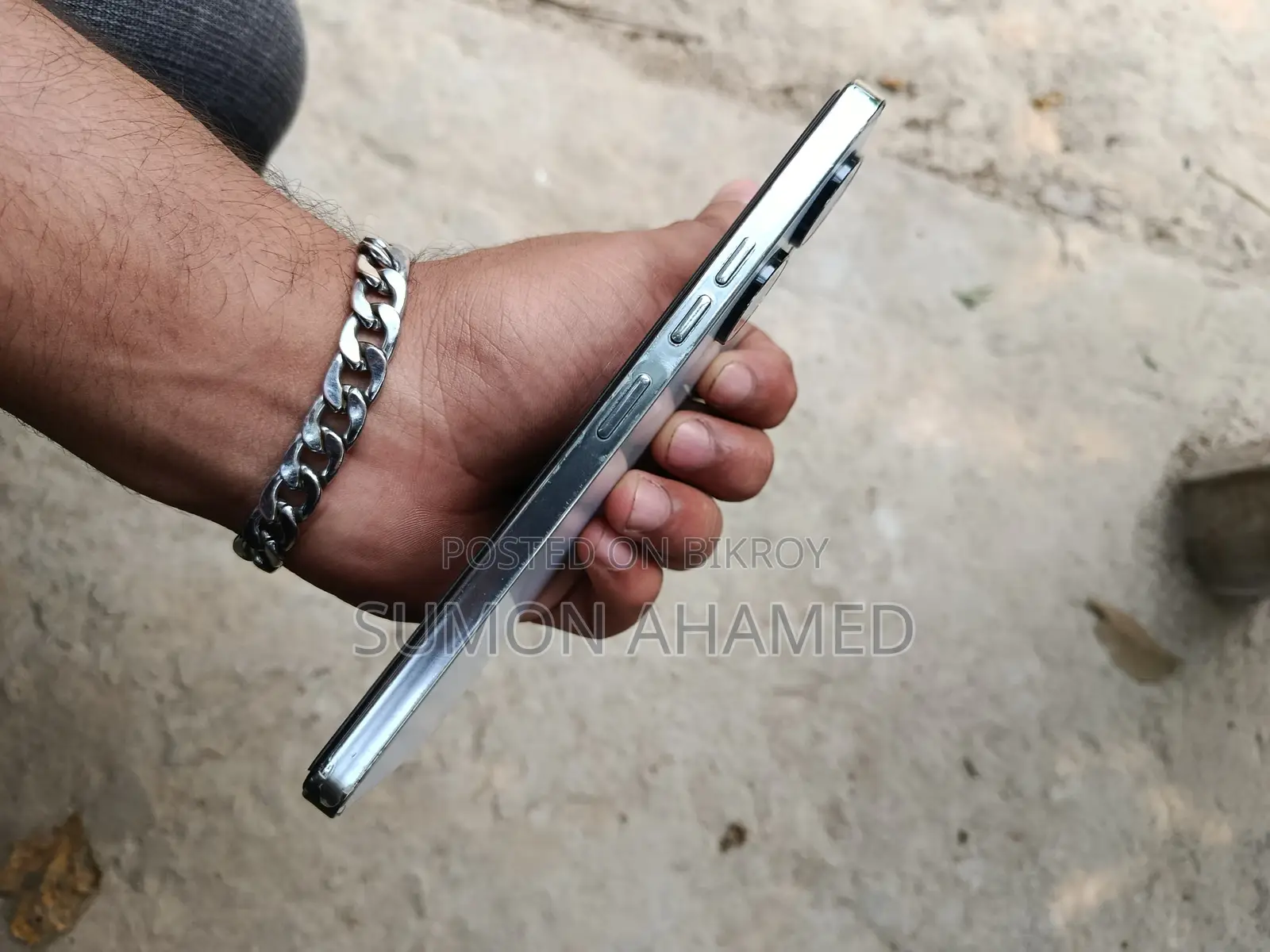 Tecno Camon 20 8/256 (Used)