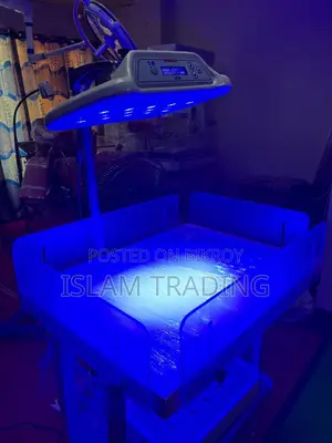 Phototherapy Unit with Digital Timer – Hospital Grade
