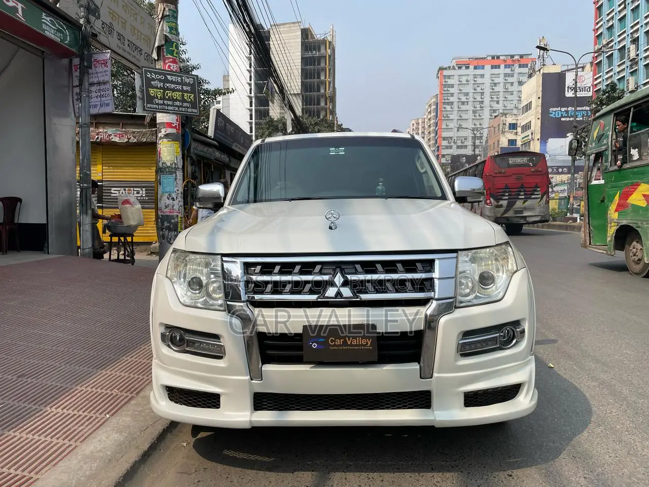 Mitsubishi Pajero v98 2011