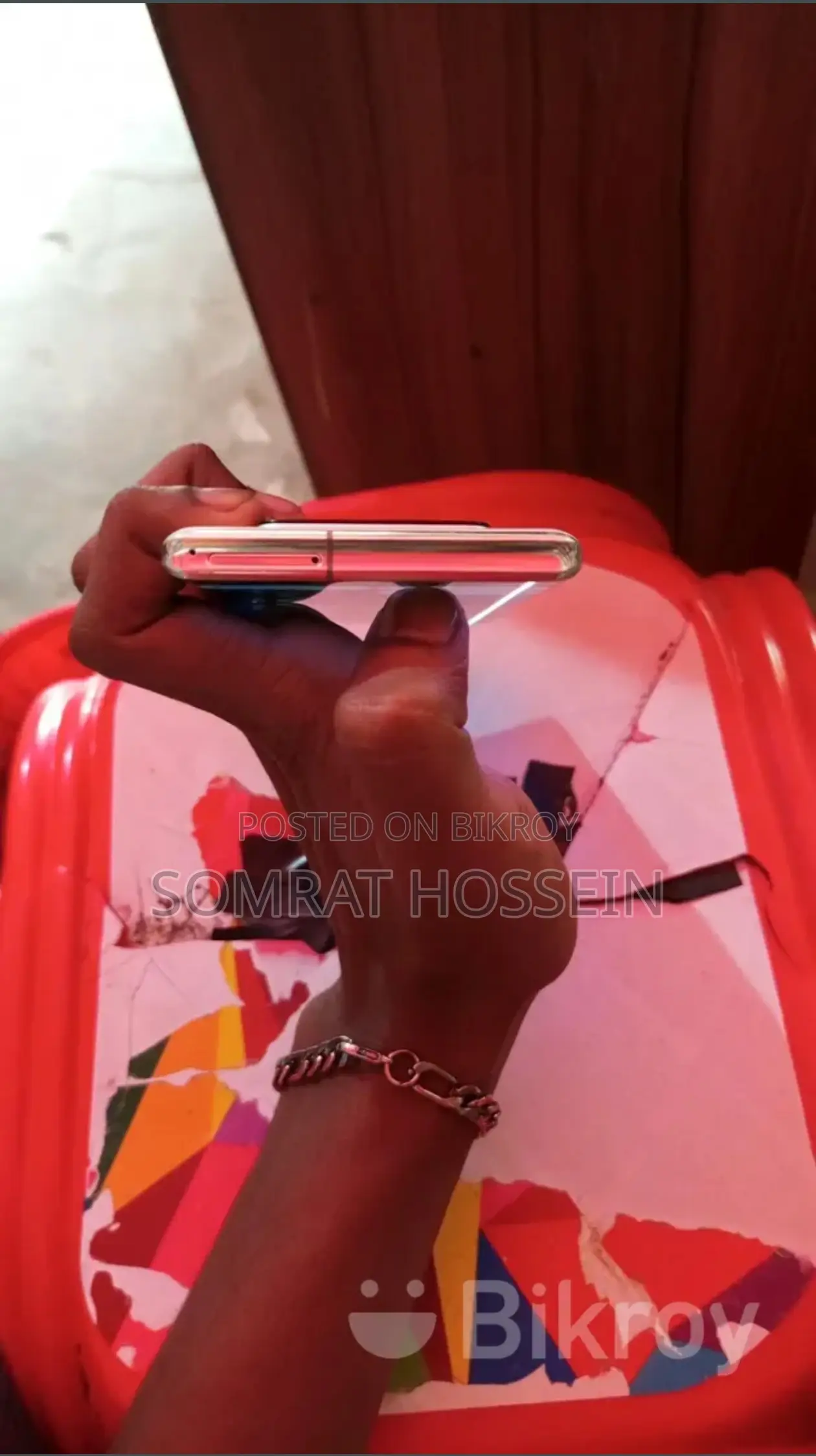 SHARP Aquos R6 (Used)