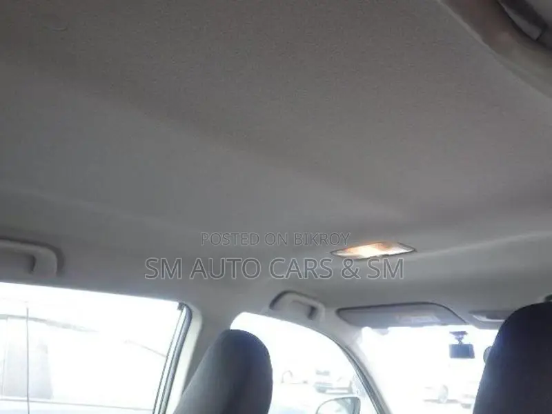 Toyota Fielder Non Hybrid EX Silver 2020