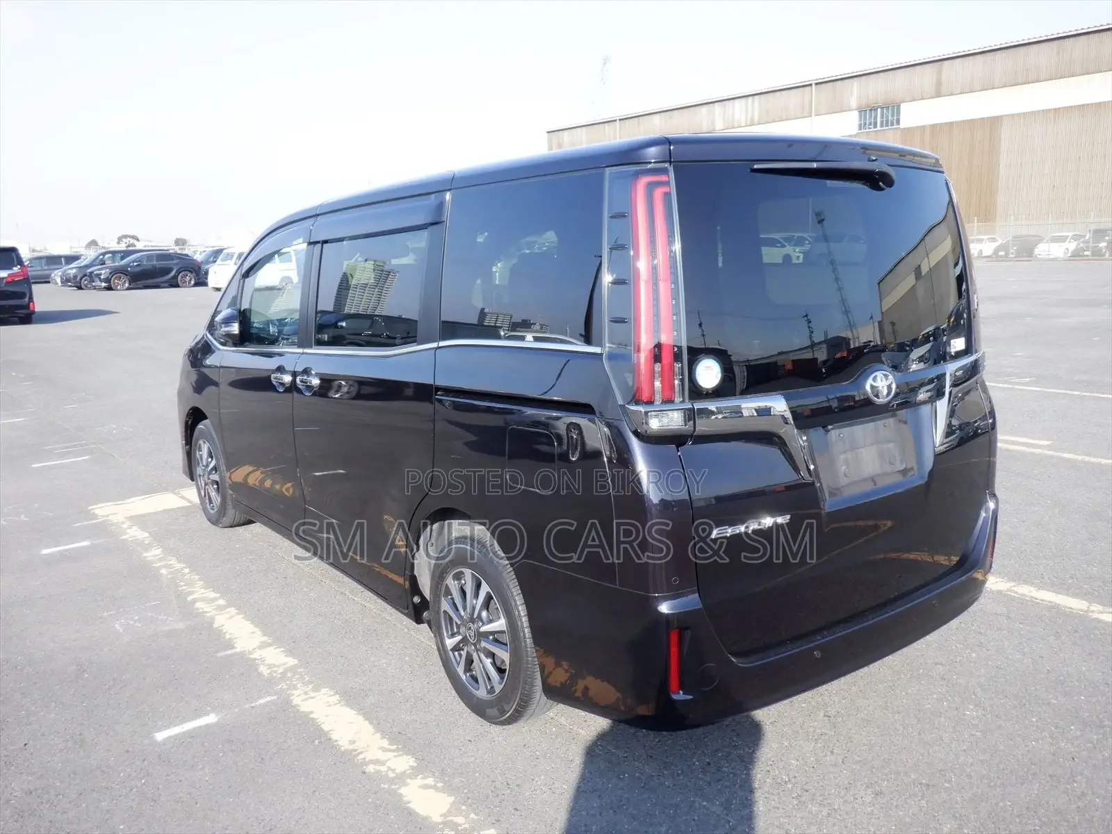 Toyota Esquire Petrol Gi Premium 2021