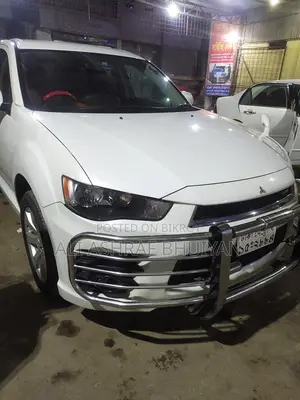 Mitsubishi Outlander G 2010