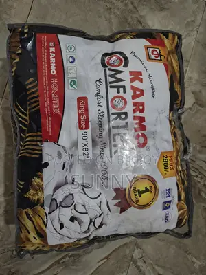 Karmo Comforter