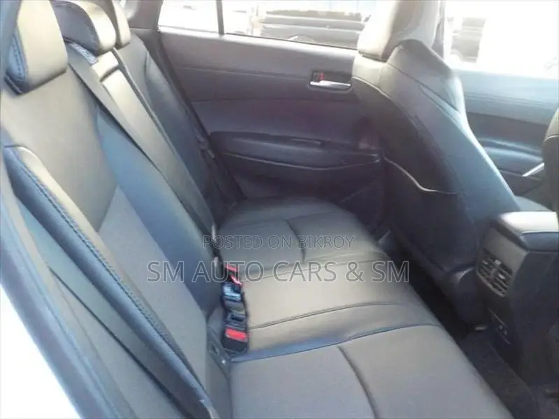 Toyota Corolla Cross Z Pearl ফুল অপশন ২০২৩