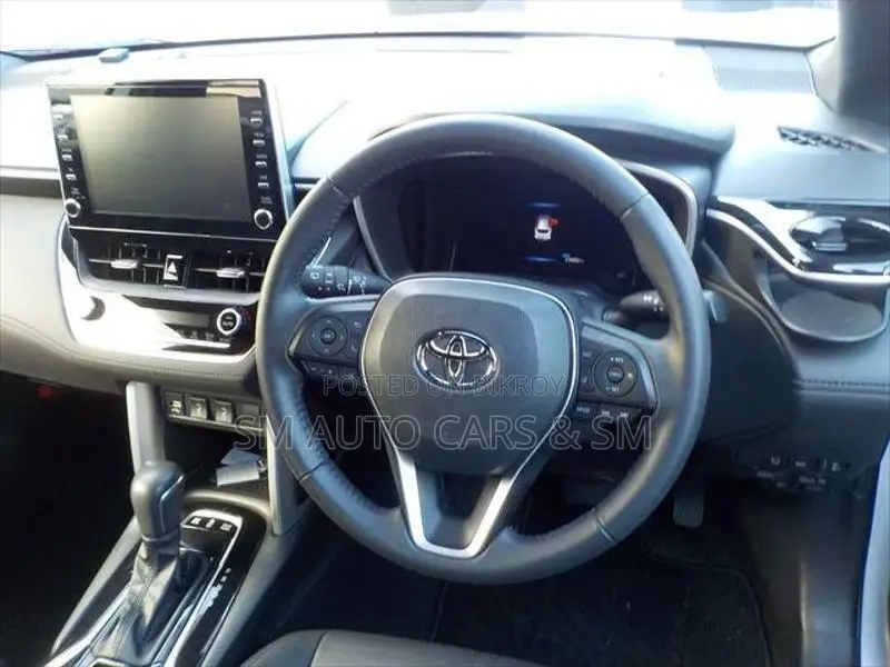 Toyota Corolla Cross Z Pearl ফুল অপশন ২০২৩