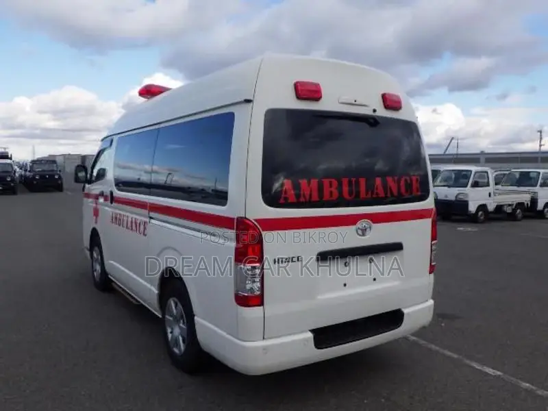 Toyota Hiace High Roof 2022