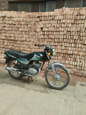 Suzuki Access ` 2001